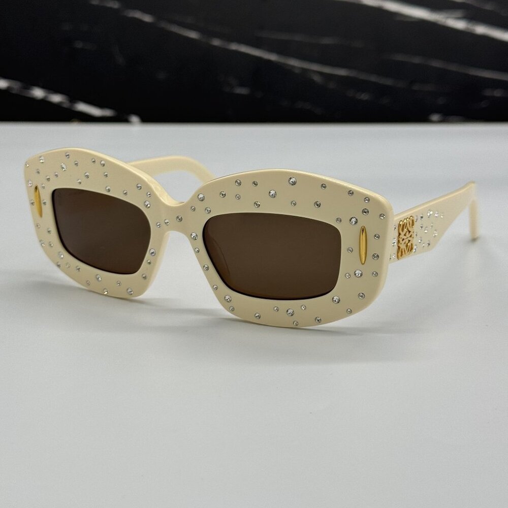 NEW LOEWE IVORY WOMEN SUNGLASSES LOEWE LW4114IS 25E